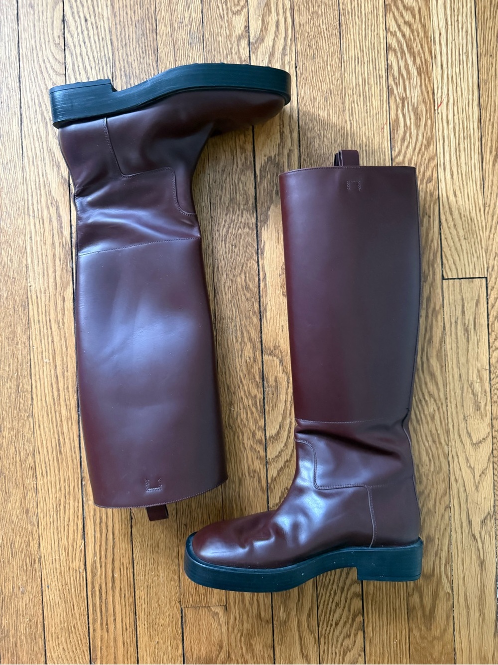 Tod's Knee-High Leather Boots - Size 38